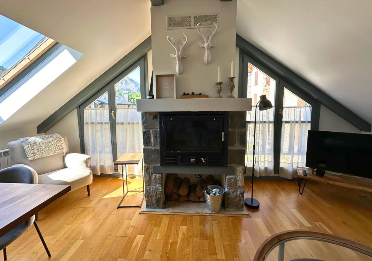 Appartement Caldares Exclusivo Atico En El Pueyo De Jaca à Panticosa Extérieur photo